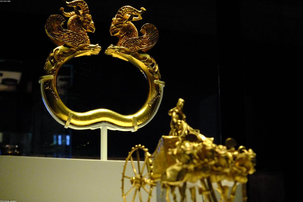 Cartier Juste un Clou : histoire et guide d'achat