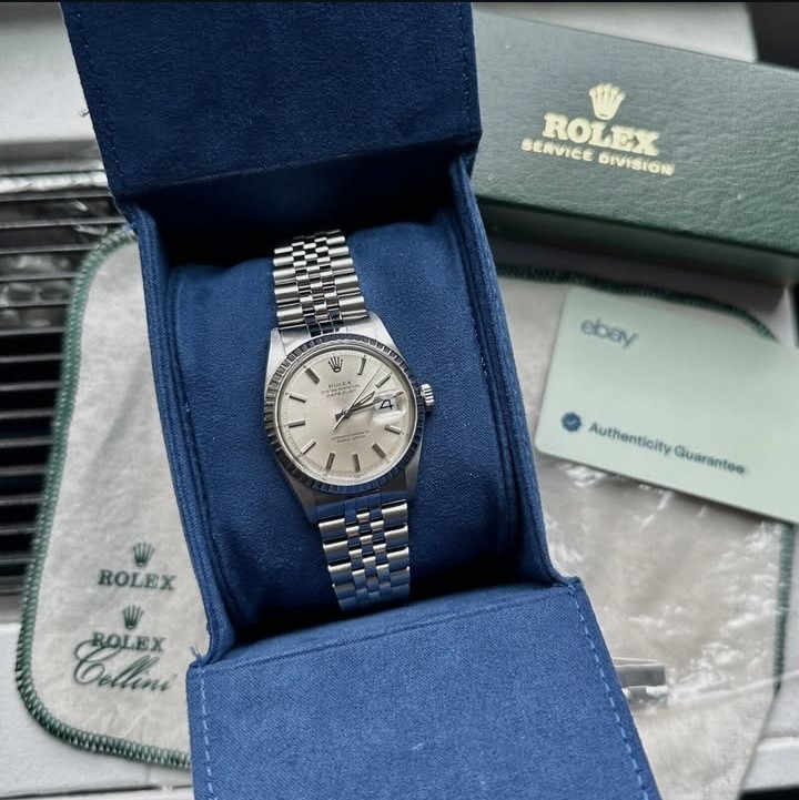Rolex Datejust 1603 – 36 mm, cadran argent Sunburst, lunette cannelée, bracelet Jubilé